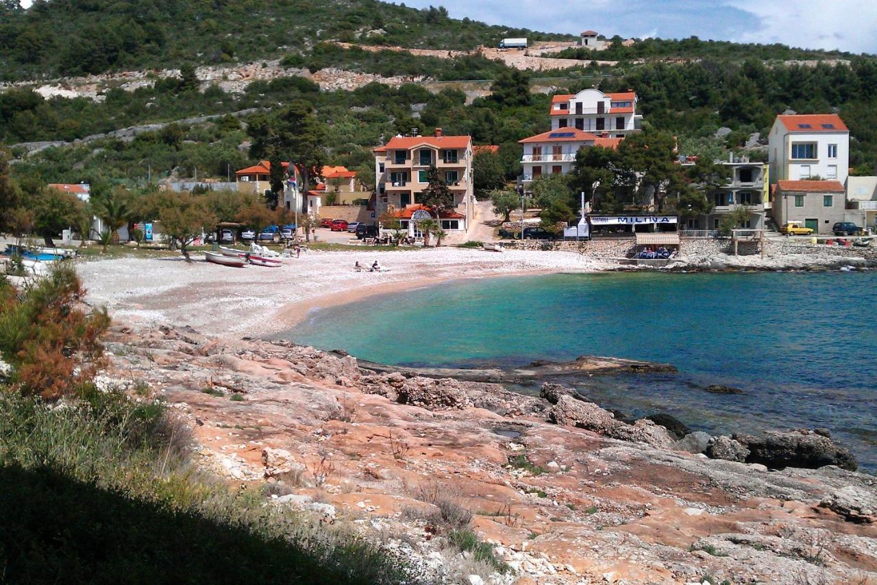 Apartments By The Sea Milna, Hvar - 12244 Milna (Hvar) Exterior foto