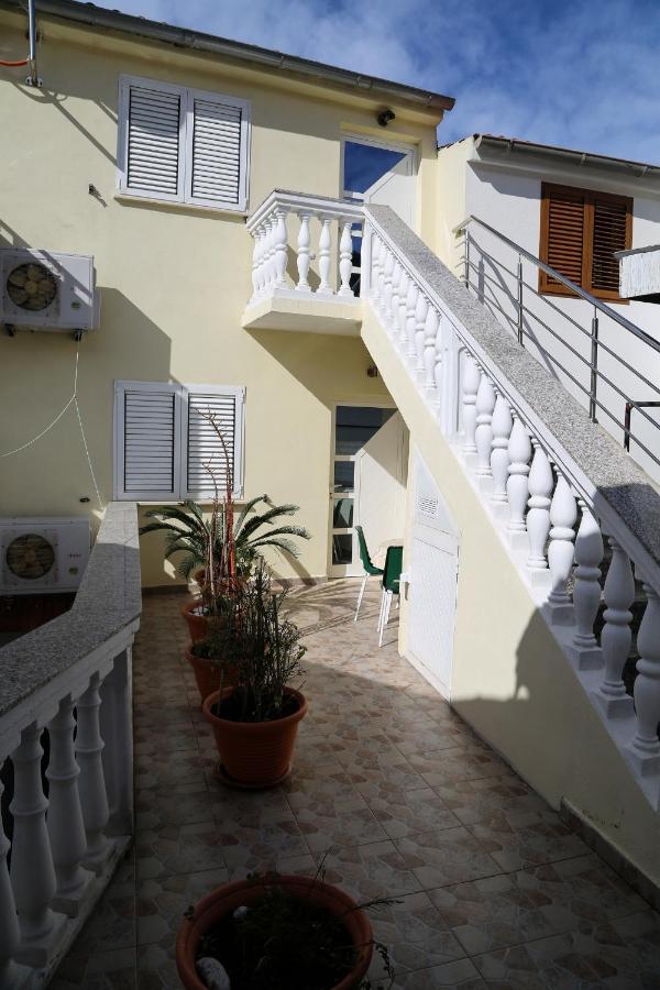 Apartments By The Sea Milna, Hvar - 12244 Milna (Hvar) Exterior foto